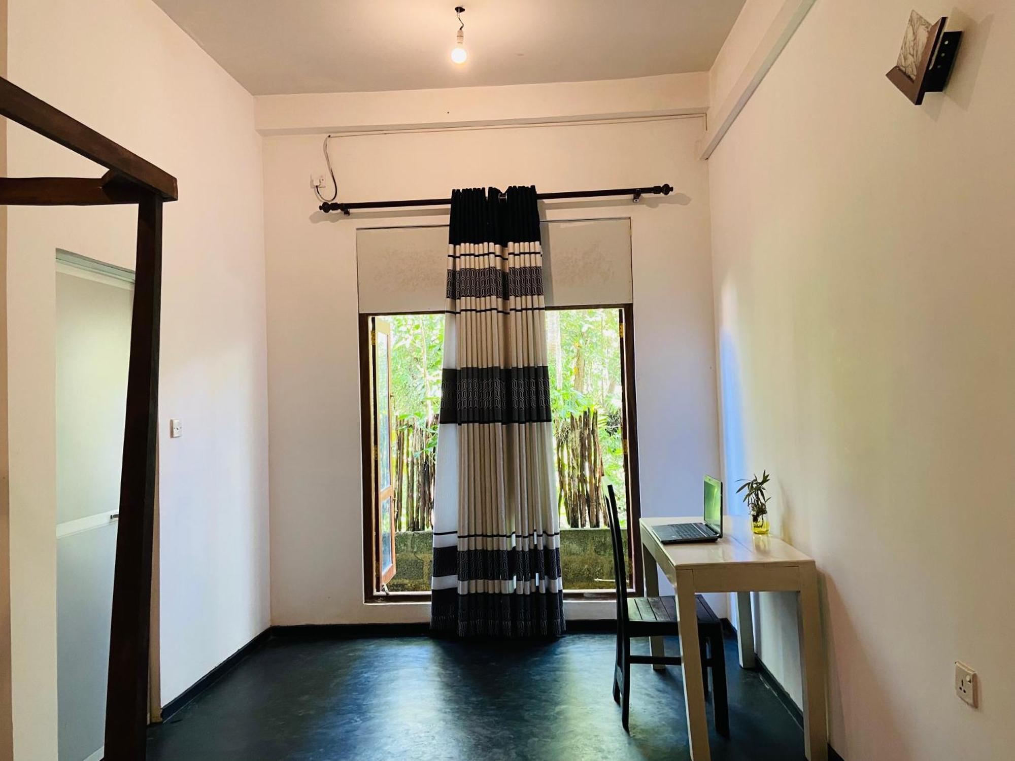 Leo Homestay Діквелла Екстер'єр фото